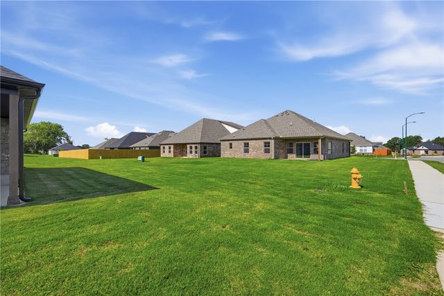 2308 N Zane Street, Siloam Springs, AR 72761