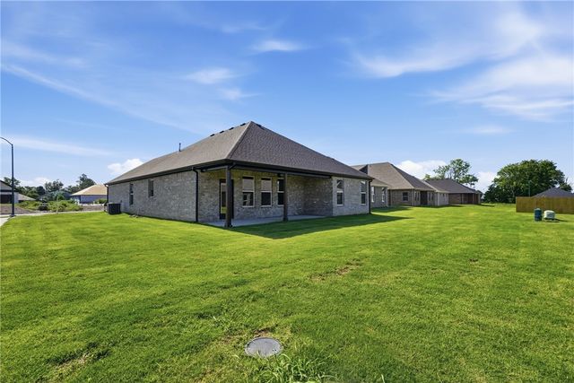 2308 N Zane Street, Siloam Springs, AR 72761