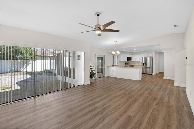 1741 SHADY LEAF DRIVE, Valrico, FL 33596