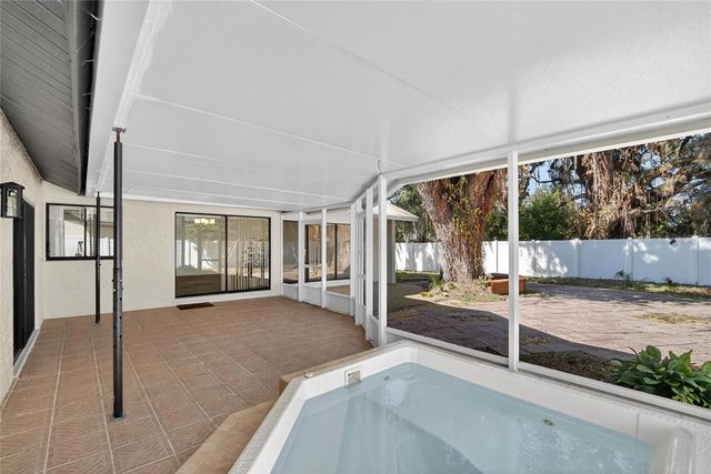 1741 SHADY LEAF DRIVE, Valrico, FL 33596