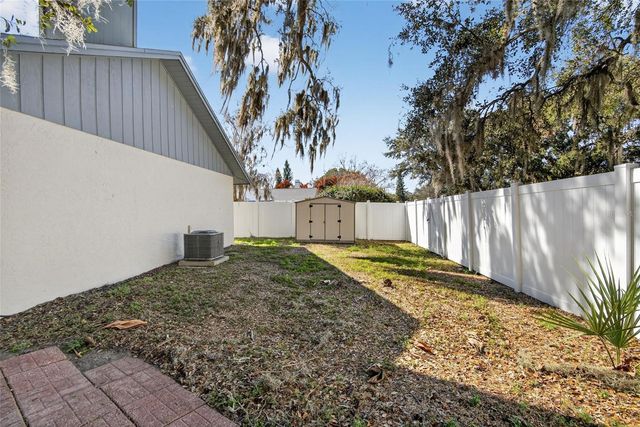 1741 SHADY LEAF DRIVE, Valrico, FL 33596