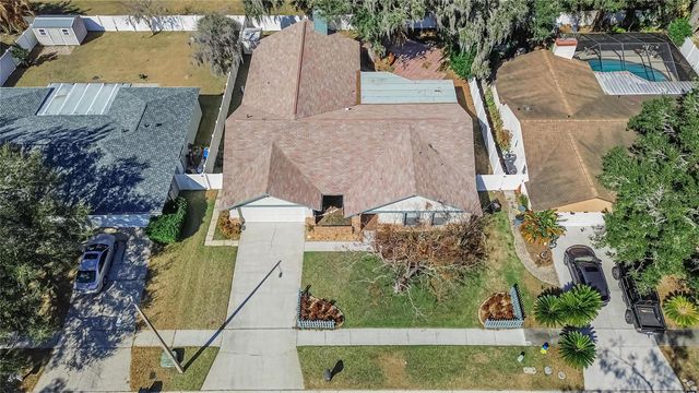 1741 SHADY LEAF DRIVE, Valrico, FL 33596