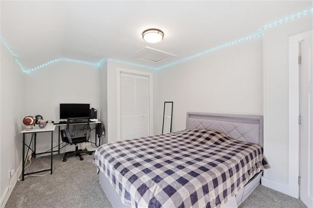 930 W 7th Street, Leavenworth, KS 66048