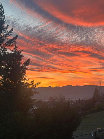 4506 Pinnacle Drive, Medford, OR 97504