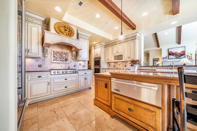 4506 Pinnacle Drive, Medford, OR 97504