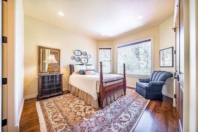 4506 Pinnacle Drive, Medford, OR 97504