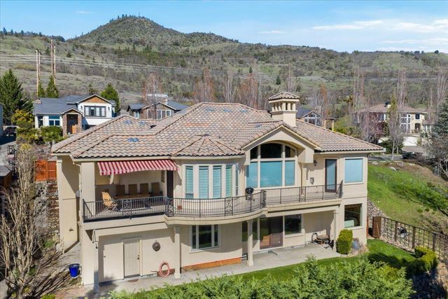 4506 Pinnacle Drive, Medford, OR 97504