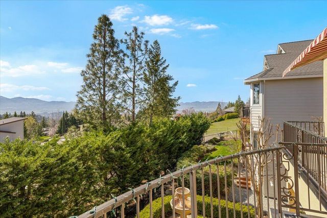 4506 Pinnacle Drive, Medford, OR 97504