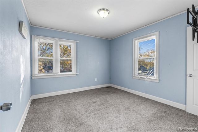 9137 Meyers Road, Detroit, MI 48228