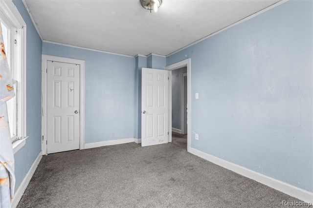 9137 Meyers Road, Detroit, MI 48228