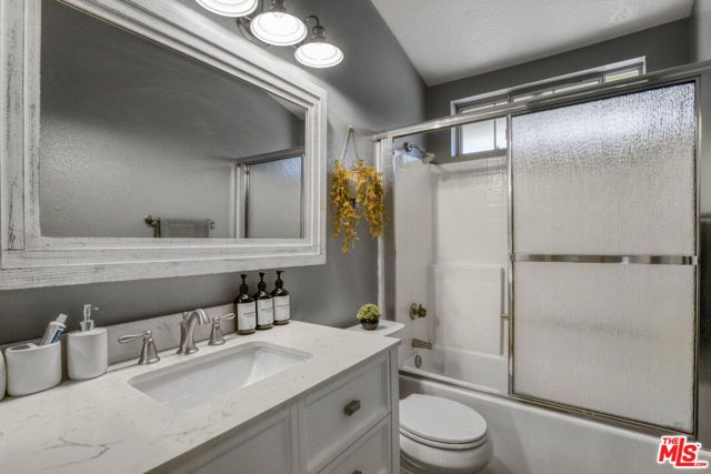 37443 Yorkshire Drive, Palmdale, CA 93550