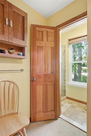 23 Abbey Lane, Setauket, NY 11733