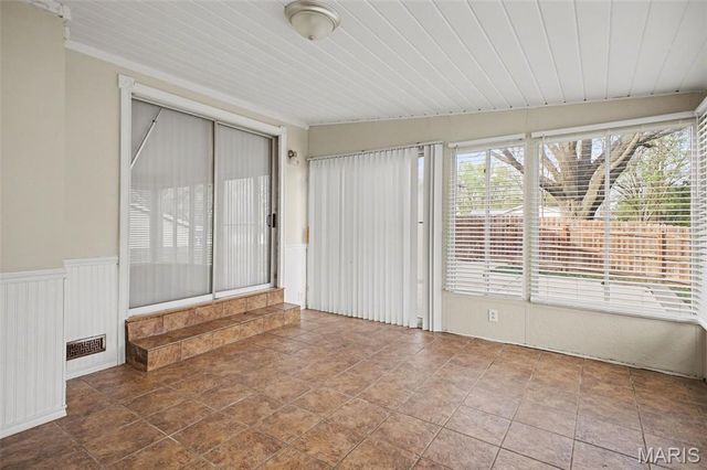 668 Talon Drive, Florissant, MO 63031