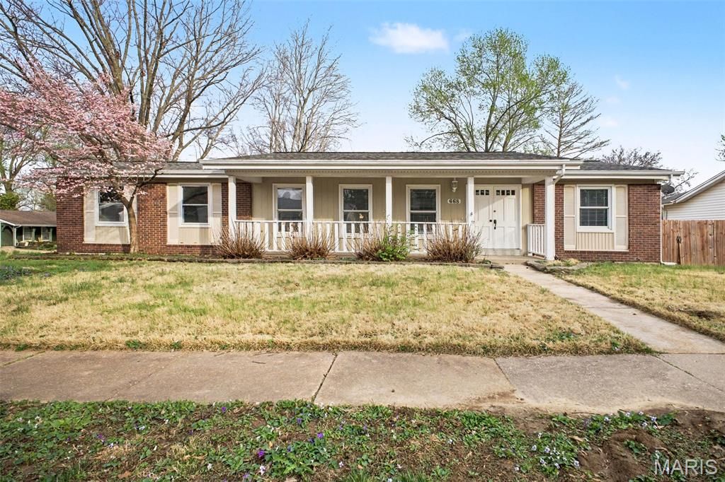 668 Talon Drive, Florissant, MO 63031