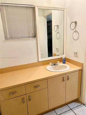 8700 SW 133rd Ave Rd 109, Miami, FL 33183