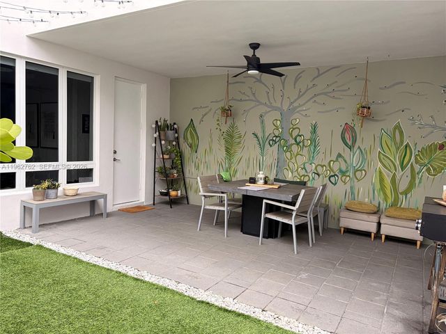 10416 NW 66th St, Doral, FL 33178