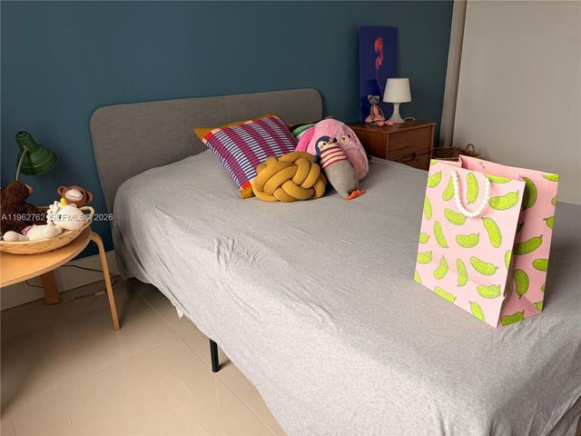 10416 NW 66th St, Doral, FL 33178