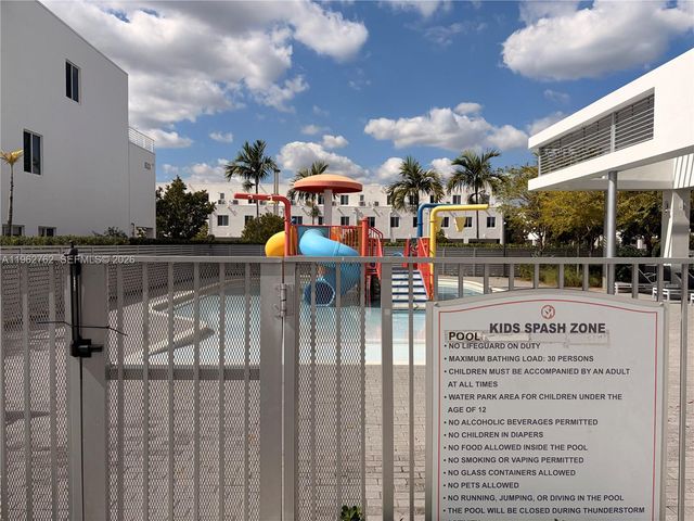 10416 NW 66th St, Doral, FL 33178