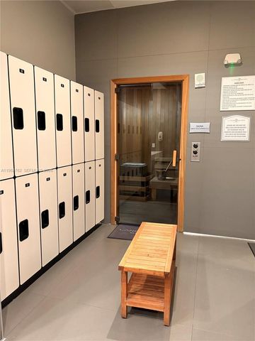 10416 NW 66th St, Doral, FL 33178