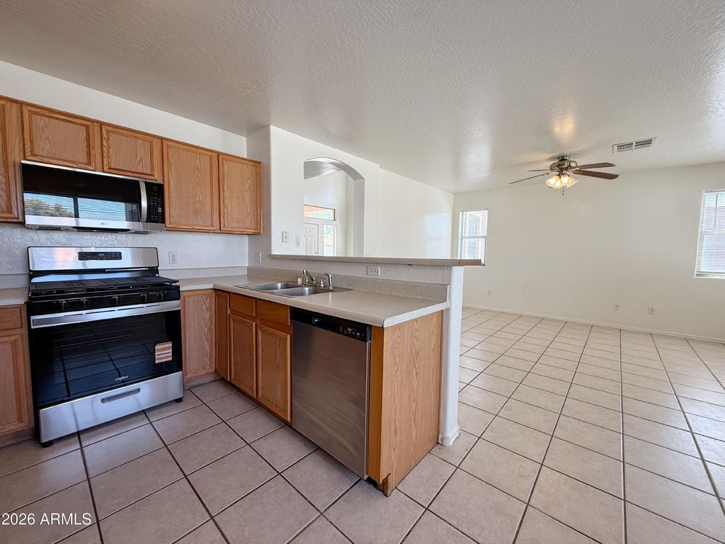 7036 N 77TH Drive, Glendale, AZ 85303 — photo 3