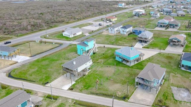 983 Tidelands Drive Drive, Crystal Beach, TX 77650