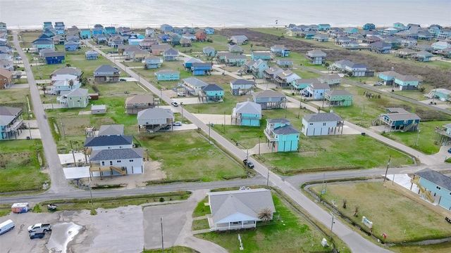 983 Tidelands Drive Drive, Crystal Beach, TX 77650