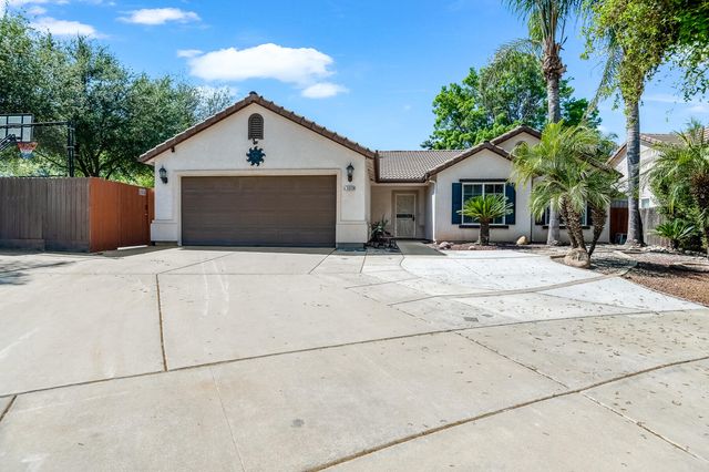 3603 N Minden Court, Visalia, CA 93291