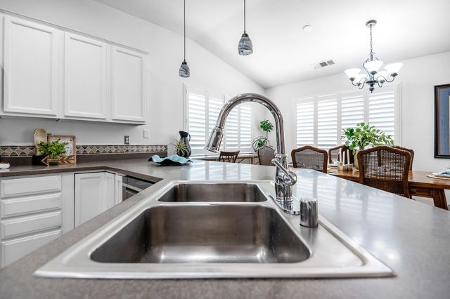 3603 N Minden Court, Visalia, CA 93291