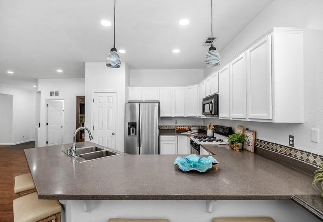 3603 N Minden Court, Visalia, CA 93291