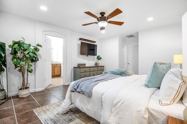 3603 N Minden Court, Visalia, CA 93291