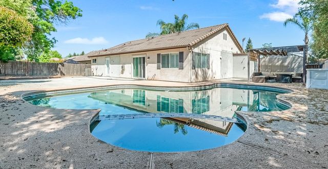 3603 N Minden Court, Visalia, CA 93291