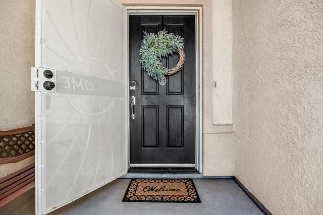 3603 N Minden Court, Visalia, CA 93291