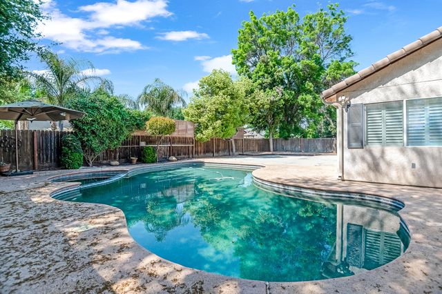 3603 N Minden Court, Visalia, CA 93291