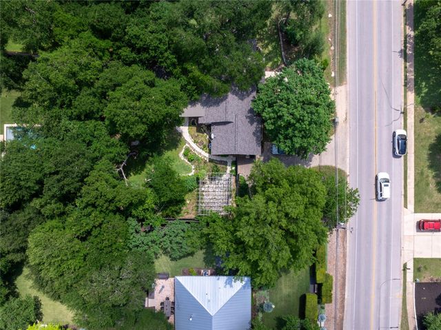 5007 Rollingwood DR, Rollingwood, TX 78746