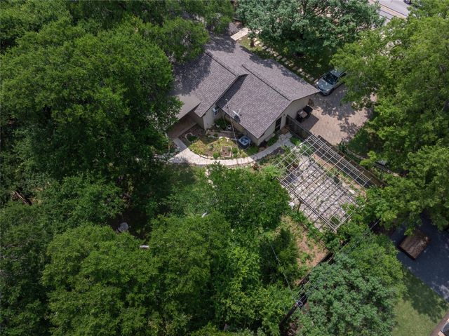 5007 Rollingwood DR, Rollingwood, TX 78746