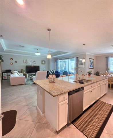 2393 Orchard ST, Naples, FL 34120