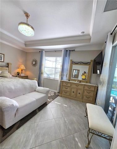2393 Orchard ST, Naples, FL 34120