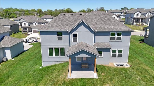 2717 W Park Street, Olathe, KS 66061
