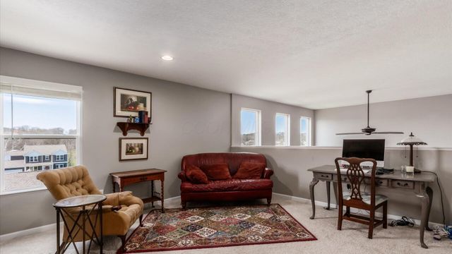 199 Auburn Drive, Newark, OH 43055
