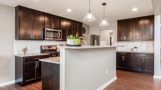 199 Auburn Drive, Newark, OH 43055