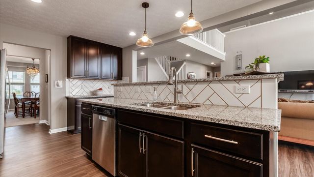 199 Auburn Drive, Newark, OH 43055