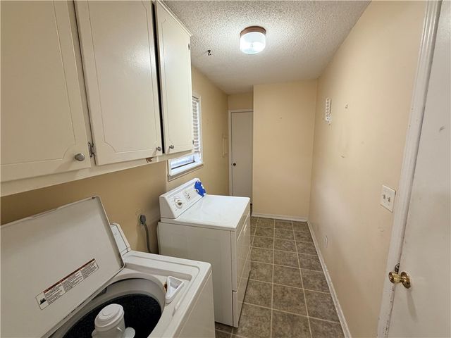 115 S Country Club Road, Siloam Springs, AR 72761