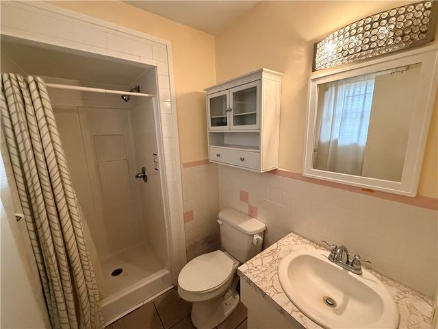 115 S Country Club Road, Siloam Springs, AR 72761