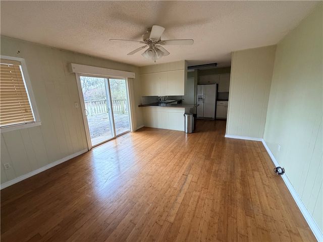 115 S Country Club Road, Siloam Springs, AR 72761