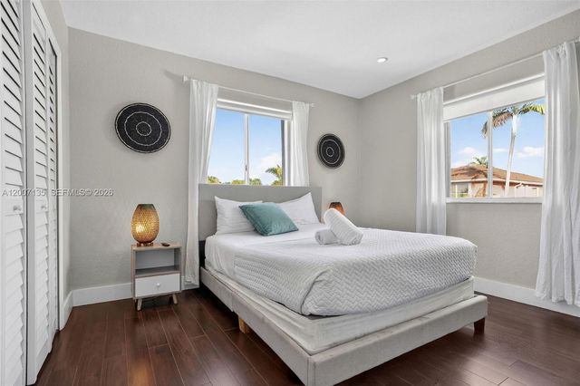 5161 SW 159th Ct, Miami, FL 33185