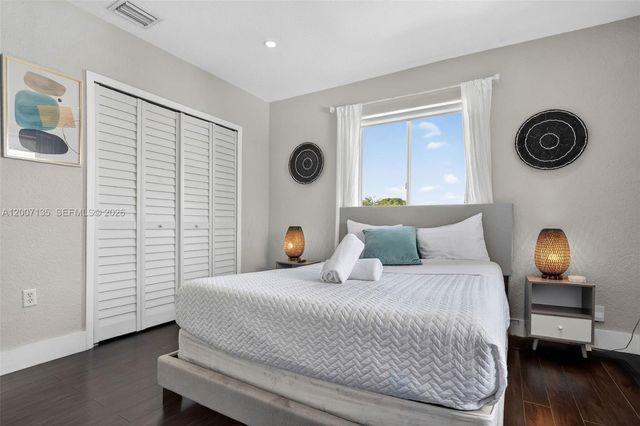 5161 SW 159th Ct, Miami, FL 33185