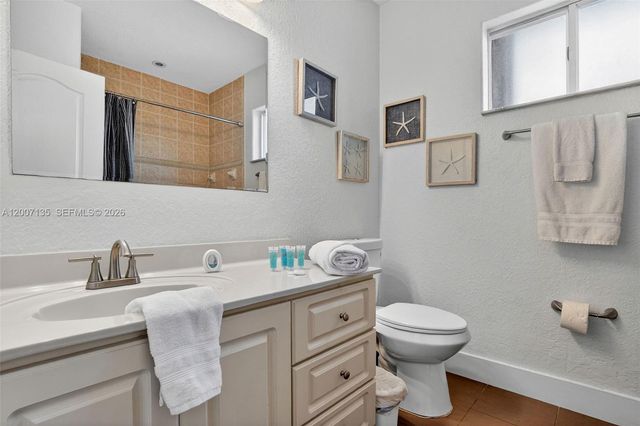 5161 SW 159th Ct, Miami, FL 33185