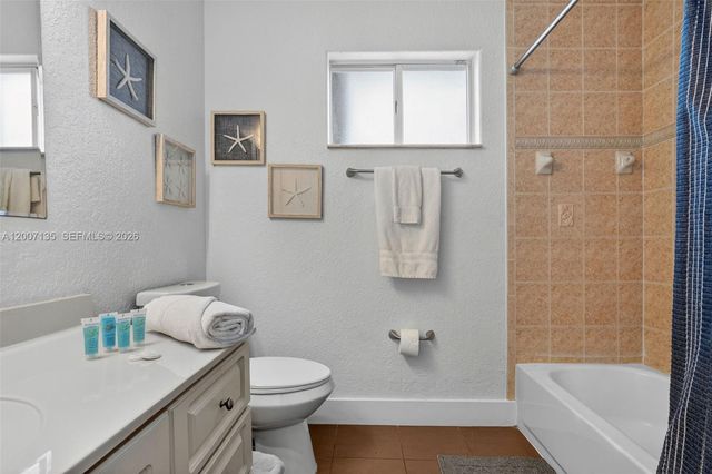 5161 SW 159th Ct, Miami, FL 33185