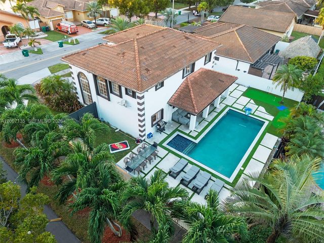 5161 SW 159th Ct, Miami, FL 33185