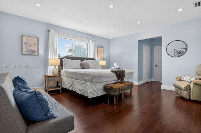 5161 SW 159th Ct, Miami, FL 33185